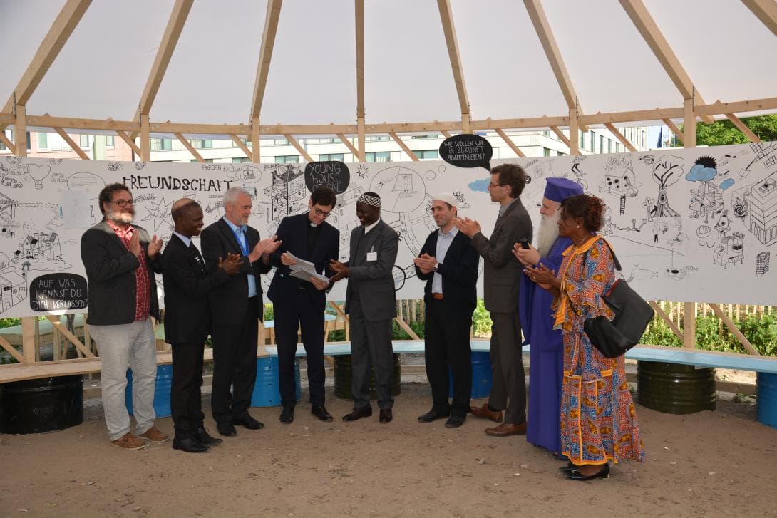 Unsere Partner aus Bangui in der Zentralafrikanischen Republik  werden offiziell Projektbotschafterinnen des House of Onewird 